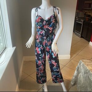 Dark Navy New Women’s Floral Tropical Jumpsuit size 
XL
For Size 14
New